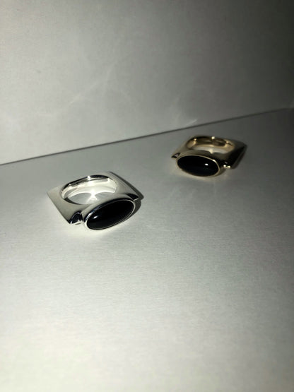 square at stone ring  / onyx