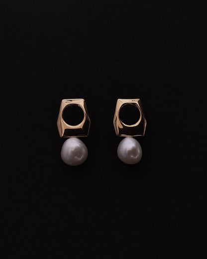 ARCHI H pearl pierce GOLD